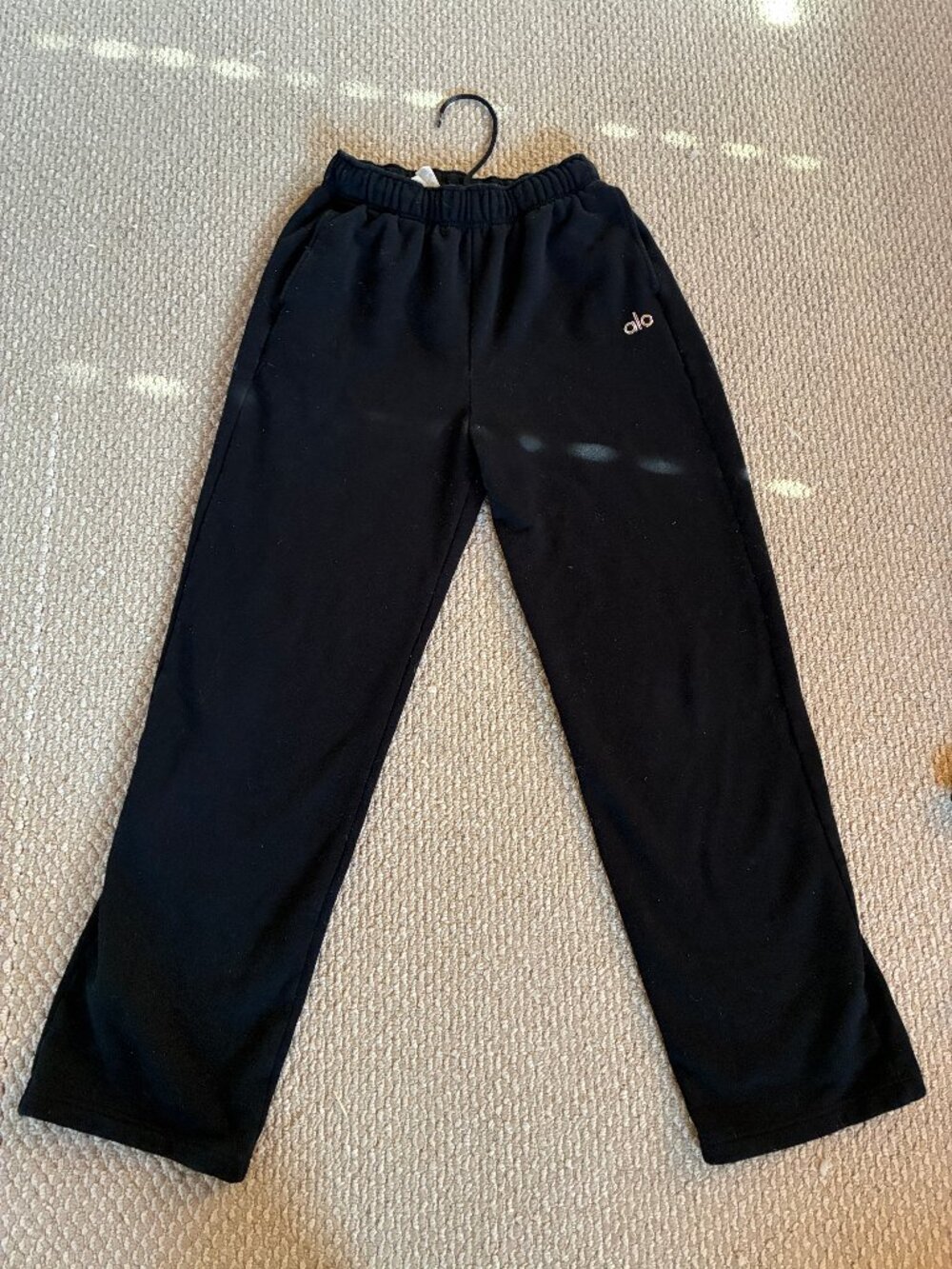 alo Accolade Straight Leg Sweatpant Small READ